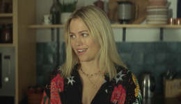 UNO-EQUIS-DOS-STILL-22 UNO-EQUIS-DOS-STILL-22